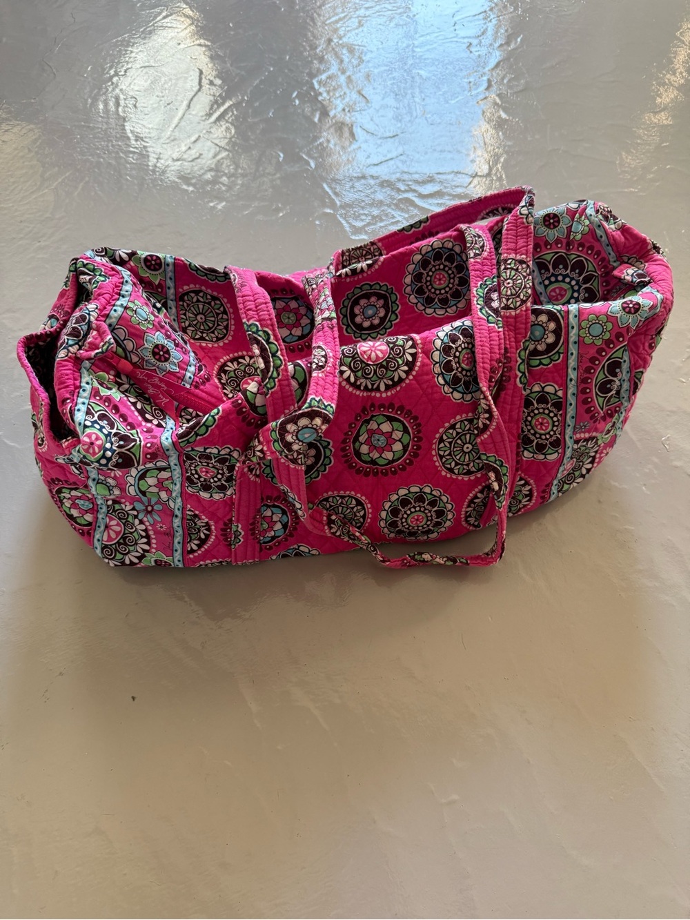 Vera Bradley Large Duffle Bag in Cupcakes Pink